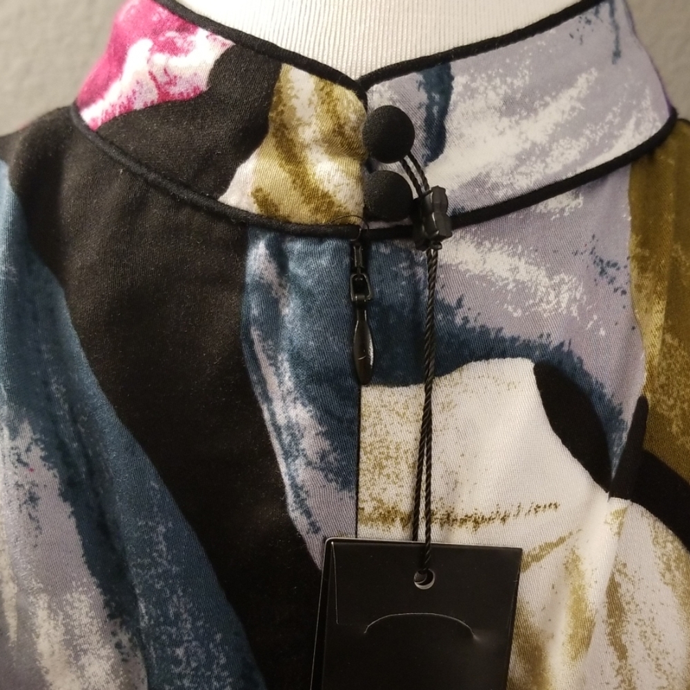 BCBG Asymmetrical Floral Blouse NWT - Picture 5 of 6